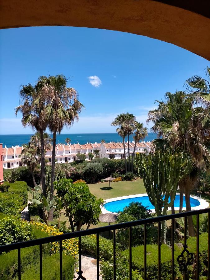 Appartement Met Zeezicht En Vlakbij Het Strand Manilva Dış mekan fotoğraf