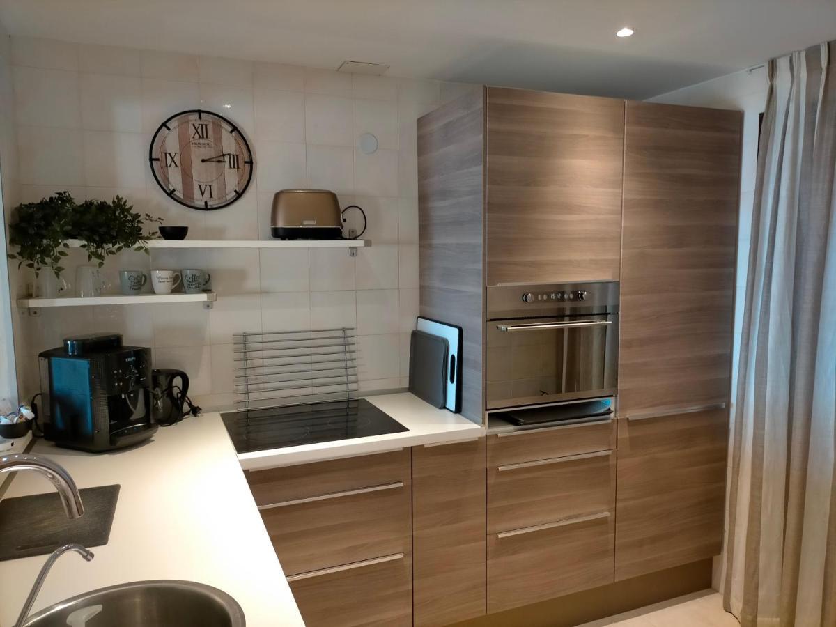Appartement Met Zeezicht En Vlakbij Het Strand Manilva Dış mekan fotoğraf
