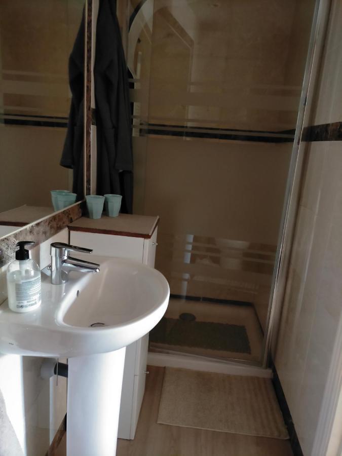 Appartement Met Zeezicht En Vlakbij Het Strand Manilva Dış mekan fotoğraf